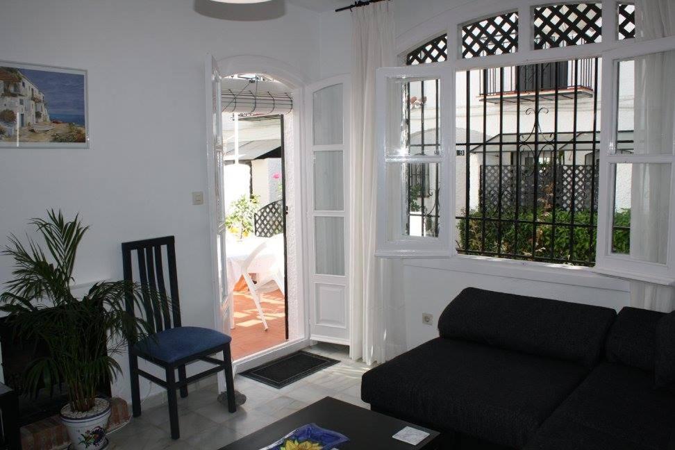 Casa Lesley Anne Apartment Nerja Ngoại thất bức ảnh
