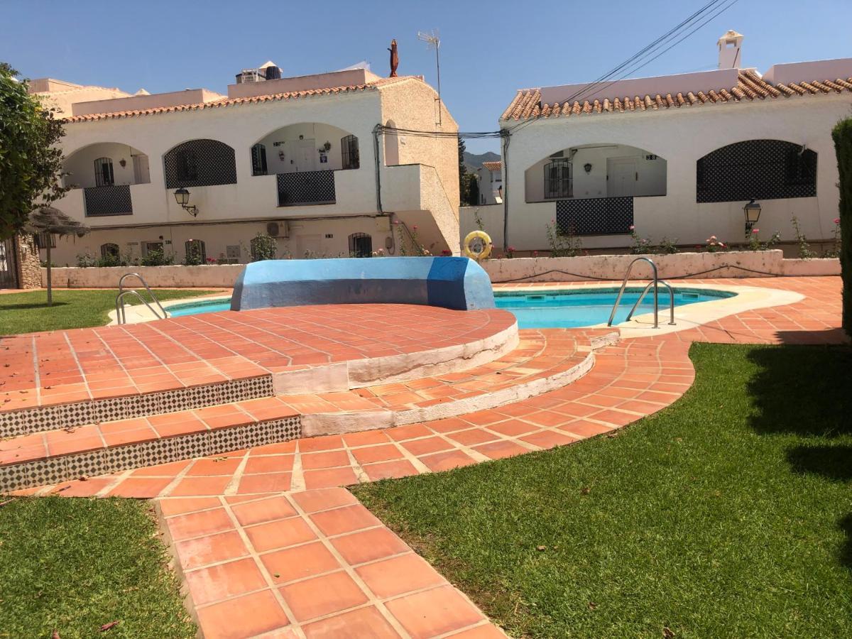 Casa Lesley Anne Apartment Nerja Ngoại thất bức ảnh